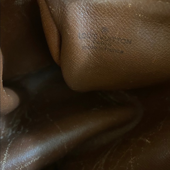 Authentic 1970's Louis Vuitton Papillon 22- RARE - Picture 4 of 6